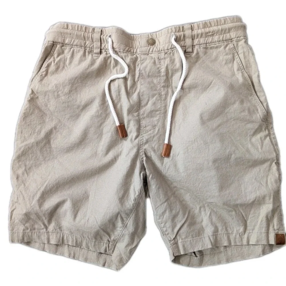 Fundamental Coast Shorts 32 Pull On Drawstring Beige Pockets 7' Inseam Resort